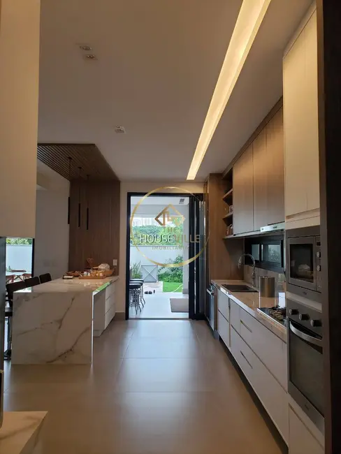 Foto 5 de Casa de Condomínio com 3 quartos à venda, 450m2 em Sao Jose Dos Campos - SP