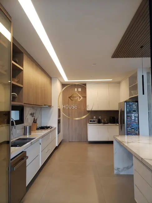 Foto 6 de Casa de Condomínio com 3 quartos à venda, 450m2 em Sao Jose Dos Campos - SP