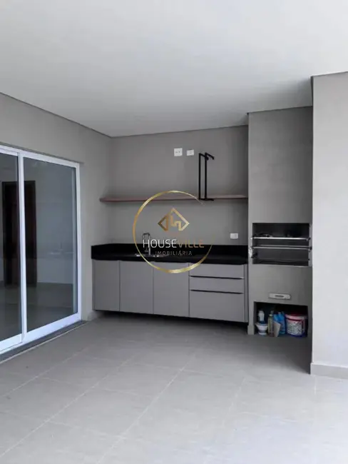 Casa de Condomínio com 3 quartos à venda, 149m2 em Cacapava - SP - imagem 2 Foto 2 de Casa de Condomínio com 3 quartos à venda, 149m2 em Cacapava - SP