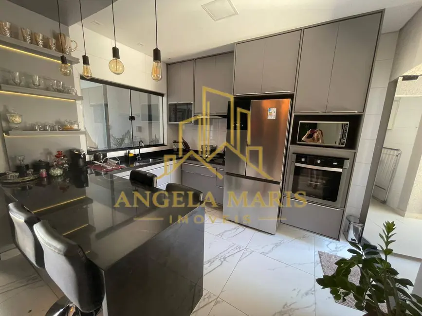 Foto 3 de Casa com 3 quartos à venda, 78m2 em Sao Jose Dos Campos - SP