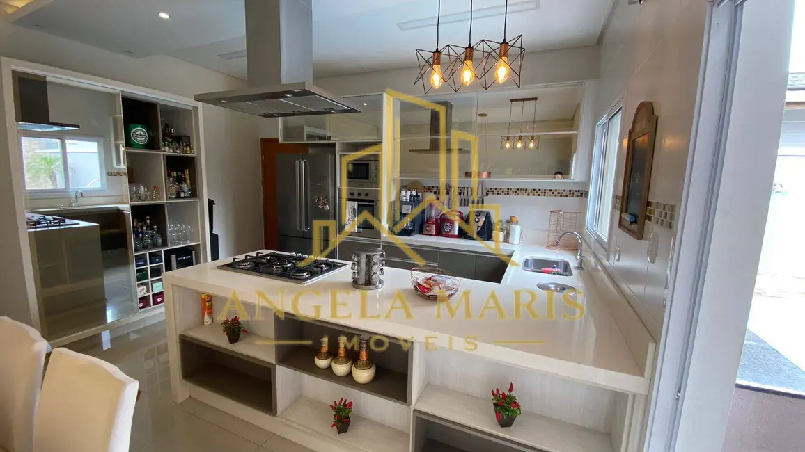 Foto 9 de Casa com 3 quartos à venda, 137m2 em Loteamento Villa Branca, Jacarei - SP