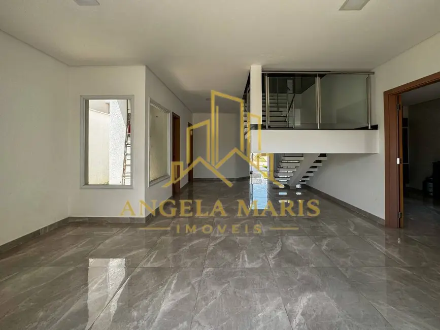 Foto 4 de Casa de Condomínio com 4 quartos à venda, 249m2 em Cacapava - SP