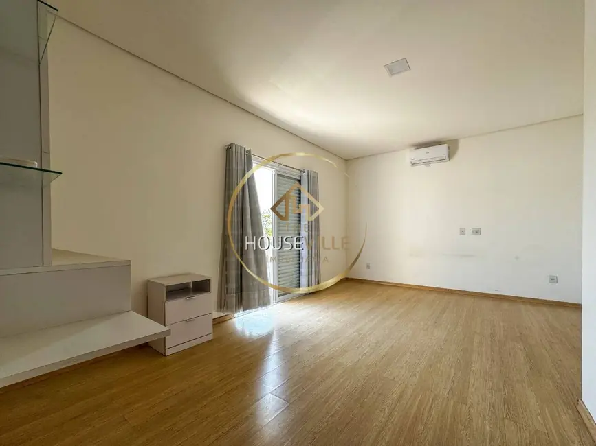 Foto 9 de Casa de Condomínio com 4 quartos à venda, 249m2 em Cacapava - SP