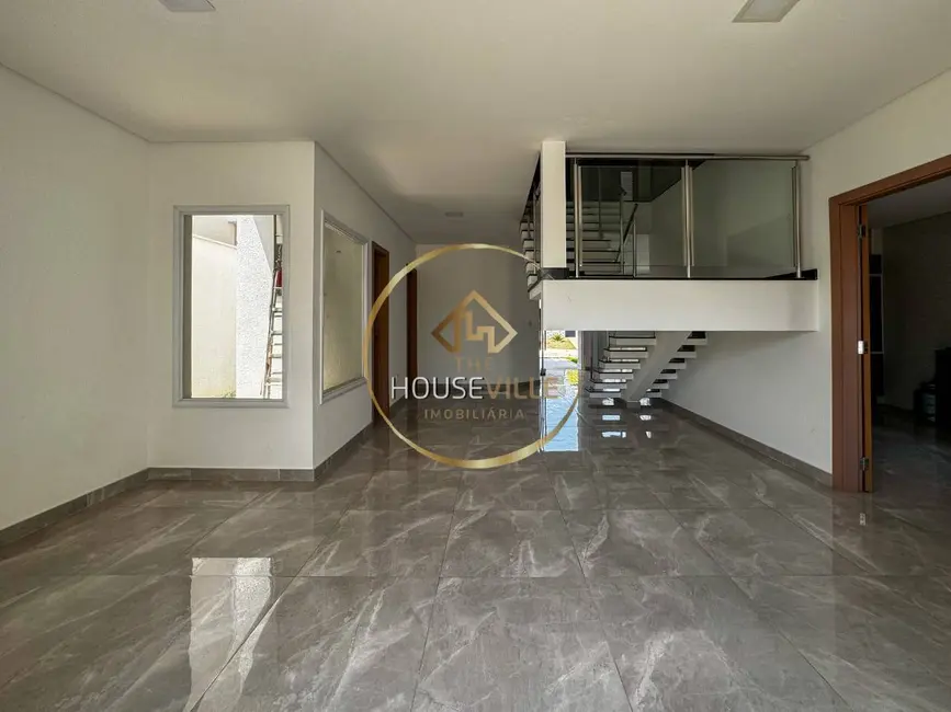 Foto 4 de Casa de Condomínio com 4 quartos à venda, 249m2 em Cacapava - SP