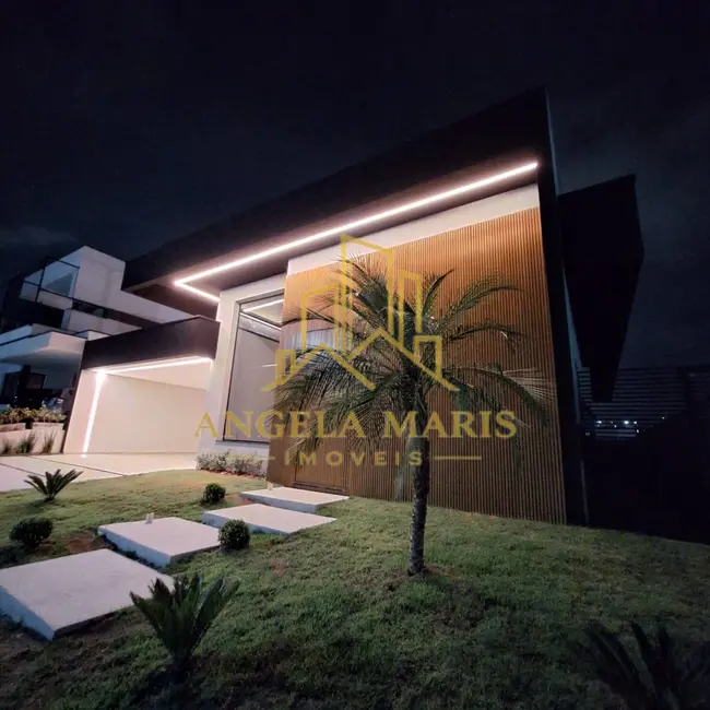 Casa de Condomínio com 3 quartos à venda, 450m2 em Sao Jose Dos Campos - SP - imagem 7 Foto 7 de Casa de Condomínio com 3 quartos à venda, 450m2 em Sao Jose Dos Campos - SP