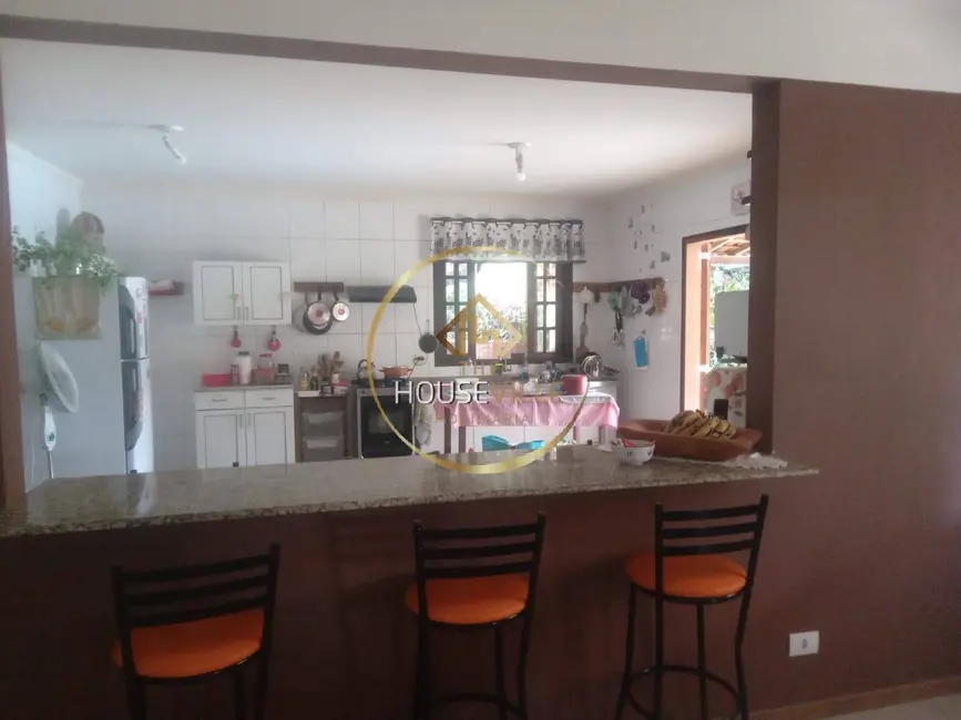 Chácara com 3 quartos à venda, 400m2 em Sao Jose Dos Campos - SP - imagem 5 Foto 5 de Chácara com 3 quartos à venda, 400m2 em Sao Jose Dos Campos - SP