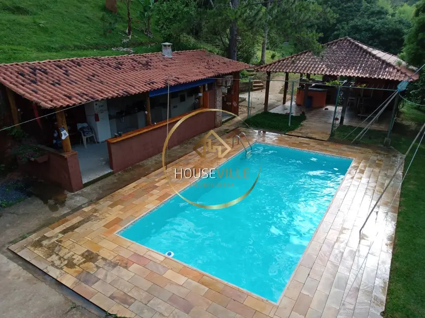 Chácara com 3 quartos à venda, 400m2 em Sao Jose Dos Campos - SP - imagem 1 Foto 1 de Chácara com 3 quartos à venda, 400m2 em Sao Jose Dos Campos - SP