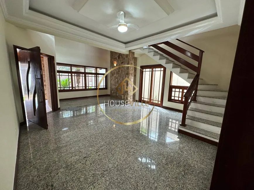 Foto 3 de Casa com 4 quartos à venda, 376m2 em Vila Resende, Cacapava - SP