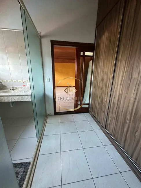 Foto 6 de Casa com 4 quartos à venda, 376m2 em Vila Resende, Cacapava - SP