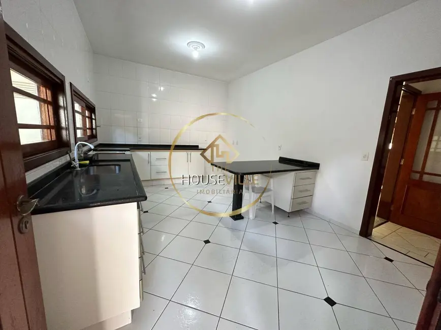 Foto 7 de Casa com 4 quartos à venda, 376m2 em Vila Resende, Cacapava - SP
