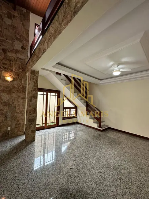 Foto 4 de Casa com 4 quartos à venda, 376m2 em Vila Resende, Cacapava - SP
