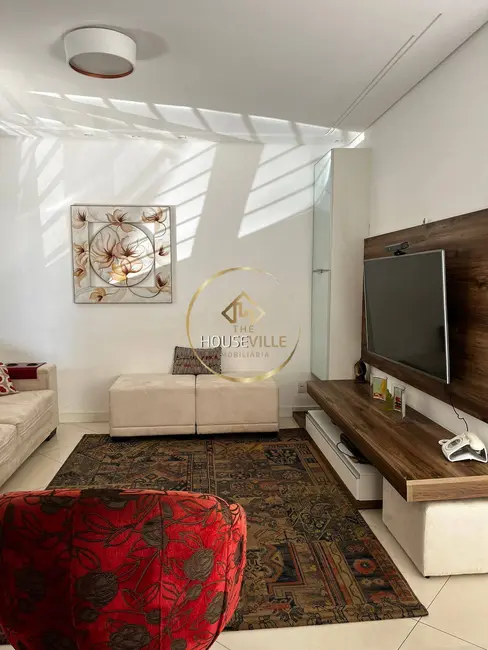 Casa com 3 quartos à venda, 120m2 em Sao Jose Dos Campos - SP - imagem 4 Foto 4 de Casa com 3 quartos à venda, 120m2 em Sao Jose Dos Campos - SP