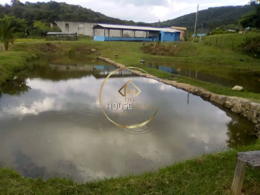 Chácara com 3 quartos à venda, 13000m2 em Sao Jose Dos Campos - SP - imagem 3 Foto 3 de Chácara com 3 quartos à venda, 13000m2 em Sao Jose Dos Campos - SP