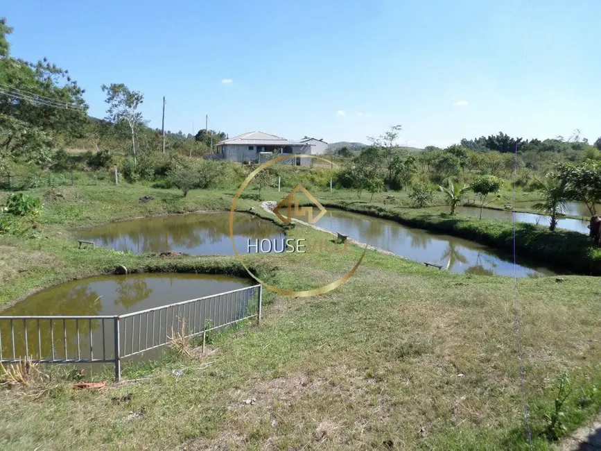 Chácara com 3 quartos à venda, 13000m2 em Sao Jose Dos Campos - SP - imagem 4 Foto 4 de Chácara com 3 quartos à venda, 13000m2 em Sao Jose Dos Campos - SP