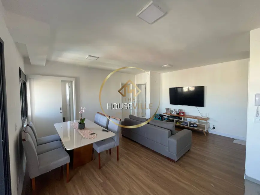 Apartamento com 2 quartos à venda e para alugar, 76m2 em Sao Jose Dos Campos - SP - imagem 8 Foto 8 de Apartamento com 2 quartos à venda e para alugar, 76m2 em Sao Jose Dos Campos - SP
