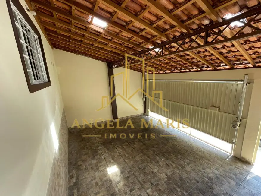 Casa com 3 quartos à venda, 147m2 em Sao Jose Dos Campos - SP - imagem 3 Foto 3 de Casa com 3 quartos à venda, 147m2 em Sao Jose Dos Campos - SP