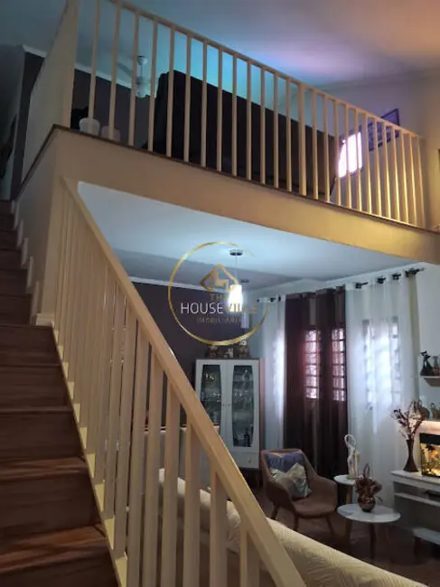 Casa com 3 quartos à venda, 127m2 em Sao Jose Dos Campos - SP - imagem 7 Foto 7 de Casa com 3 quartos à venda, 127m2 em Sao Jose Dos Campos - SP