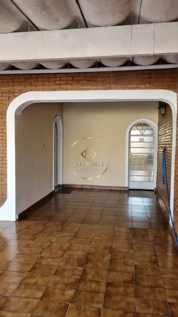 Casa com 3 quartos à venda, 234m2 em Sao Jose Dos Campos - SP - imagem 2 Foto 2 de Casa com 3 quartos à venda, 234m2 em Sao Jose Dos Campos - SP