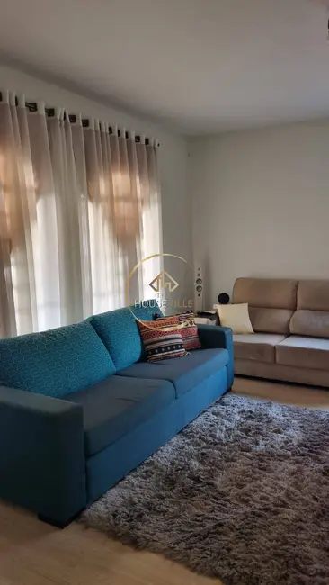 Casa com 3 quartos à venda, 234m2 em Sao Jose Dos Campos - SP - imagem 4 Foto 4 de Casa com 3 quartos à venda, 234m2 em Sao Jose Dos Campos - SP