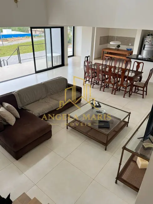 Foto 2 de Casa de Condomínio com 4 quartos à venda, 300m2 em Sao Jose Dos Campos - SP