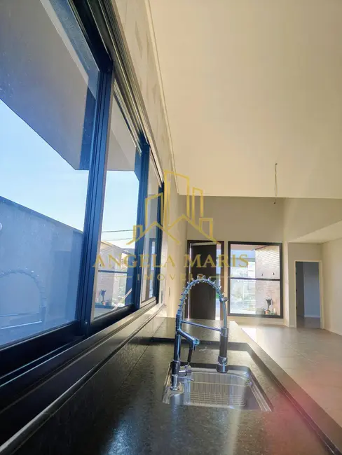 Foto 5 de Casa de Condomínio com 3 quartos à venda, 160m2 em Sao Jose Dos Campos - SP