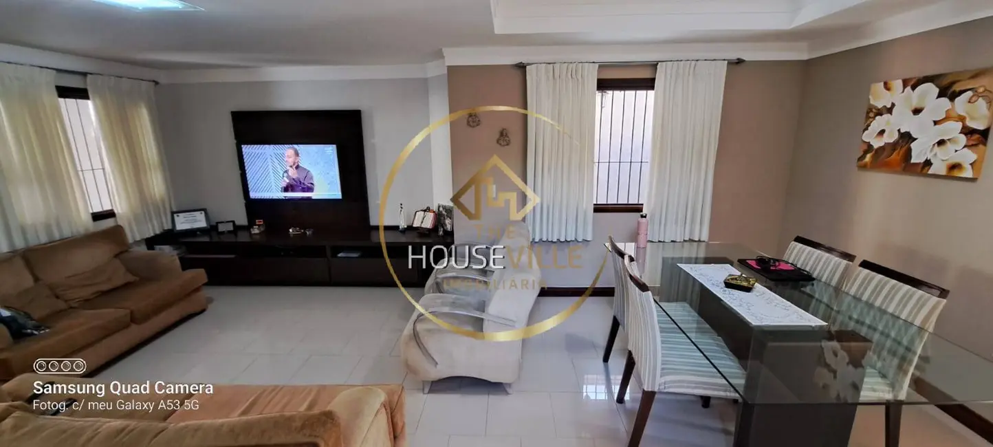 Foto 8 de Casa de Condomínio com 4 quartos à venda, 207m2 em Sao Jose Dos Campos - SP