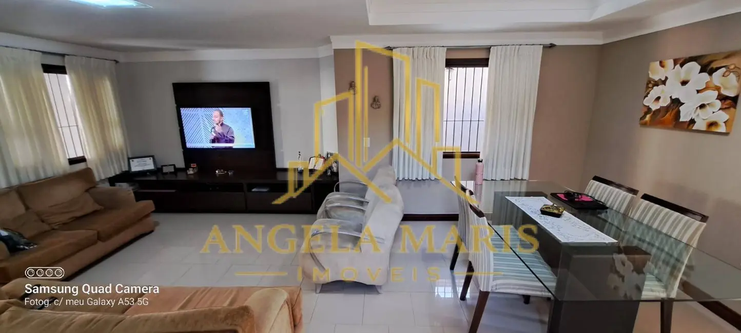 Foto 9 de Casa de Condomínio com 4 quartos à venda, 207m2 em Sao Jose Dos Campos - SP