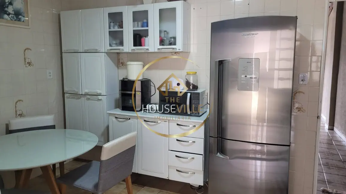 Foto 6 de Casa com 4 quartos à venda, 200m2 em Sao Jose Dos Campos - SP