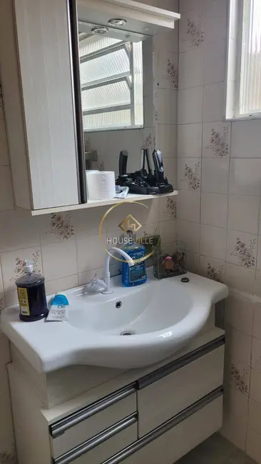 Foto 9 de Casa com 4 quartos à venda, 200m2 em Sao Jose Dos Campos - SP