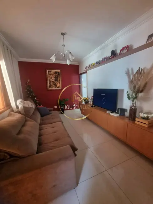 Foto 1 de Casa com 2 quartos à venda, 109m2 em Sao Jose Dos Campos - SP