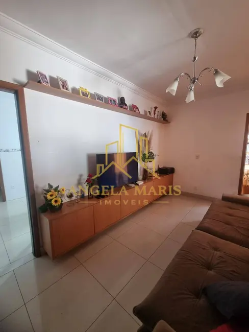 Foto 2 de Casa com 2 quartos à venda, 109m2 em Sao Jose Dos Campos - SP