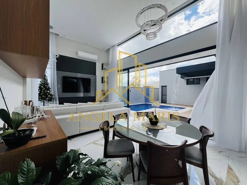Foto 1 de Casa de Condomínio com 3 quartos à venda, 160m2 em Cacapava - SP