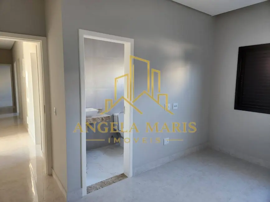 Foto 6 de Casa de Condomínio com 4 quartos à venda, 186m2 em Cacapava - SP