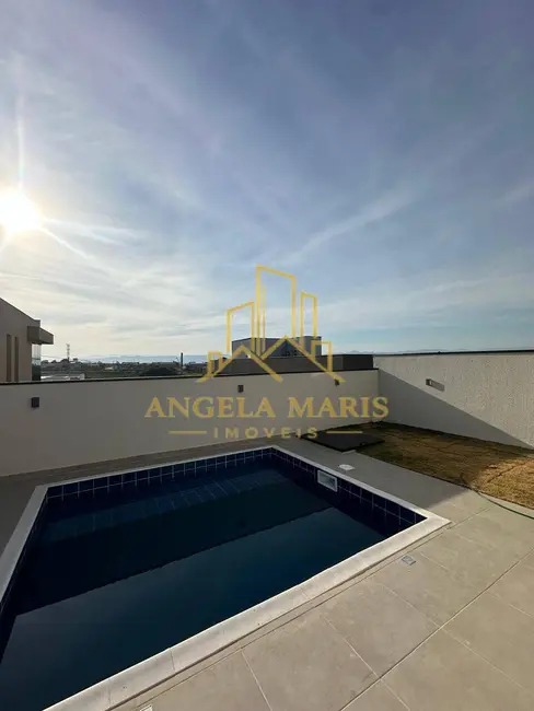 Foto 4 de Casa de Condomínio com 3 quartos à venda, 179m2 em Parque Residencial Maria Elmira, Cacapava - SP