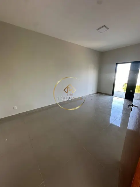 Foto 6 de Sobrado com 3 quartos à venda e para alugar, 179m2 em Parque Residencial Maria Elmira, Cacapava - SP