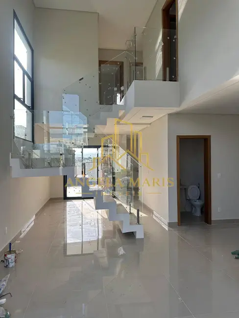 Foto 3 de Casa de Condomínio com 3 quartos à venda, 179m2 em Parque Residencial Maria Elmira, Cacapava - SP
