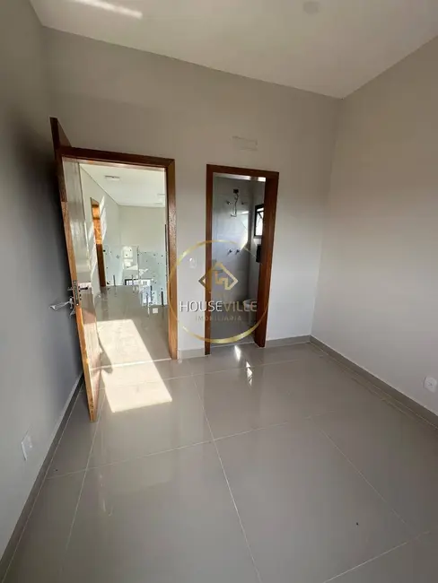 Foto 7 de Sobrado com 3 quartos à venda e para alugar, 179m2 em Parque Residencial Maria Elmira, Cacapava - SP