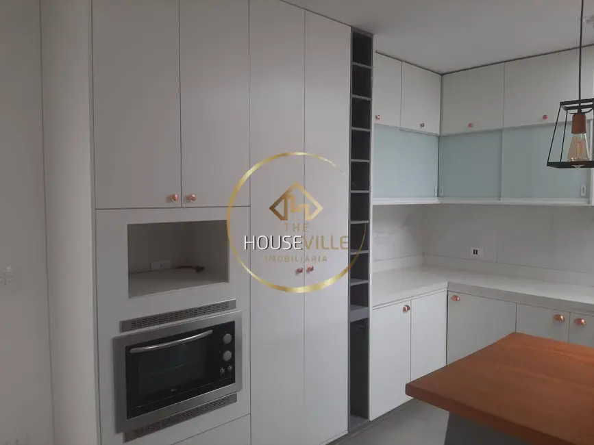 Foto 5 de Sobrado com 2 quartos à venda, 226m2 em Jardim Jacinto, Jacarei - SP