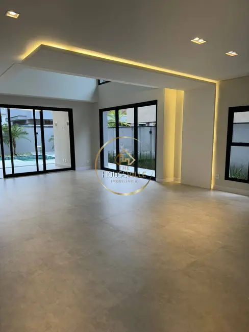 Foto 6 de Casa de Condomínio com 4 quartos à venda, 400m2 em Sao Jose Dos Campos - SP
