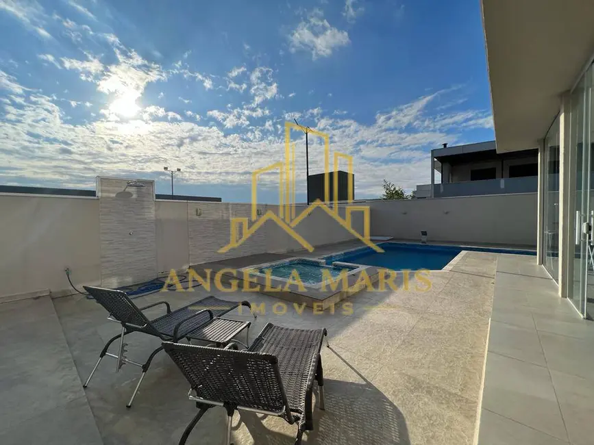 Casa de Condomínio com 4 quartos à venda, 320m2 em Sao Jose Dos Campos - SP - imagem 8 Foto 8 de Casa de Condomínio com 4 quartos à venda, 320m2 em Sao Jose Dos Campos - SP