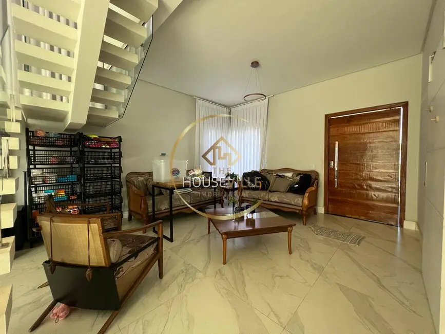 Foto 5 de Casa de Condomínio com 4 quartos à venda, 320m2 em Sao Jose Dos Campos - SP