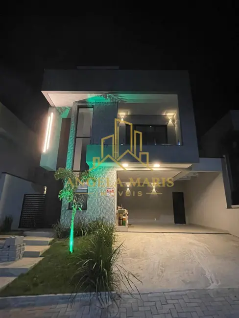 Casa de Condomínio com 3 quartos à venda, 220m2 em Cacapava - SP - imagem 1 Foto 1 de Casa de Condomínio com 3 quartos à venda, 220m2 em Cacapava - SP