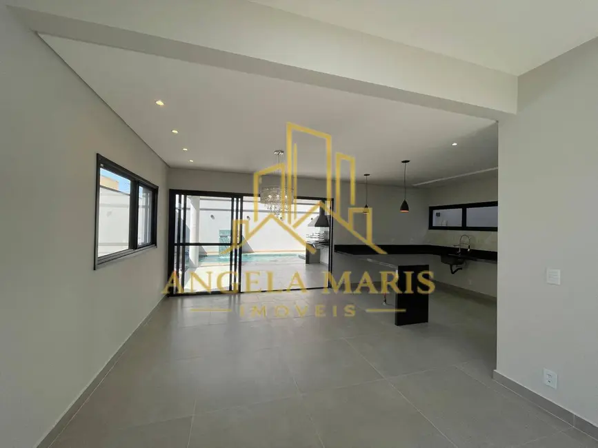 Casa de Condomínio com 3 quartos à venda, 220m2 em Cacapava - SP - imagem 8 Foto 8 de Casa de Condomínio com 3 quartos à venda, 220m2 em Cacapava - SP