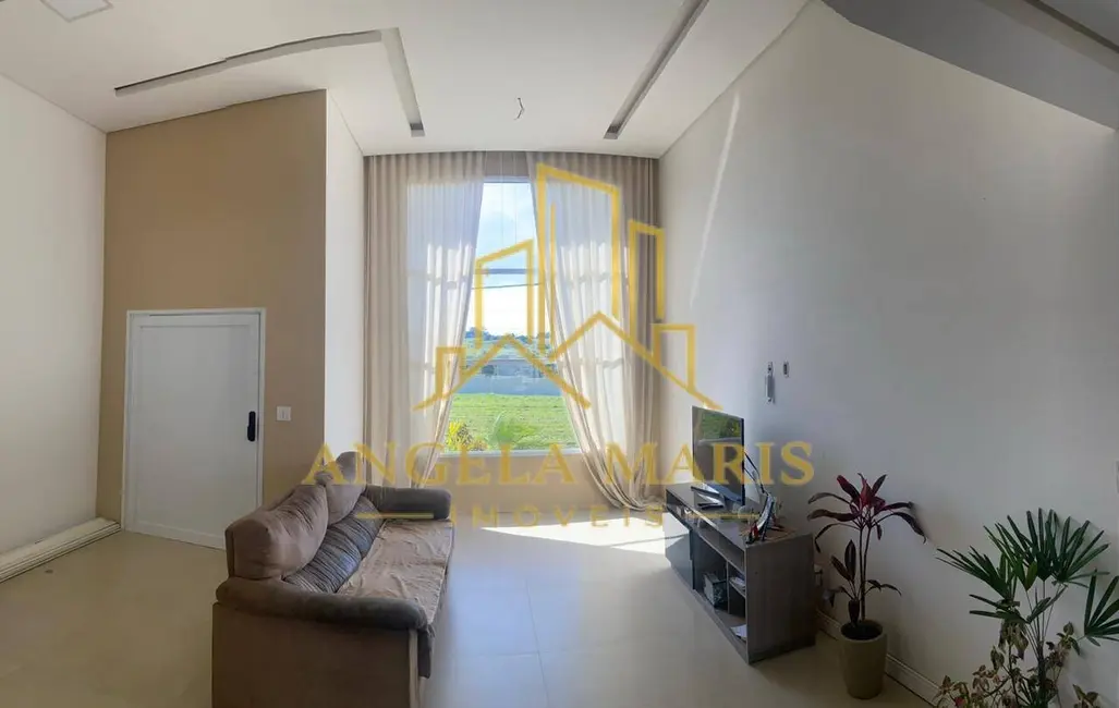 Foto 5 de Casa de Condomínio com 3 quartos à venda, 220m2 em Condomínio Residencial Ecopark Bourbon, Cacapava - SP