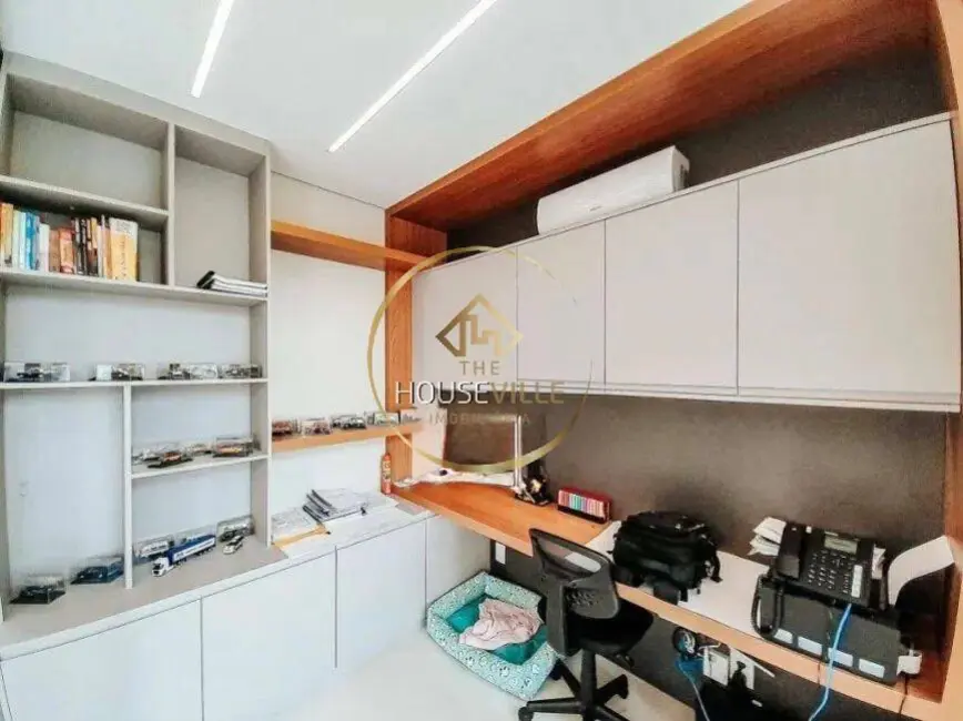 Foto 4 de Casa de Condomínio com 3 quartos à venda, 600m2 em Sao Jose Dos Campos - SP