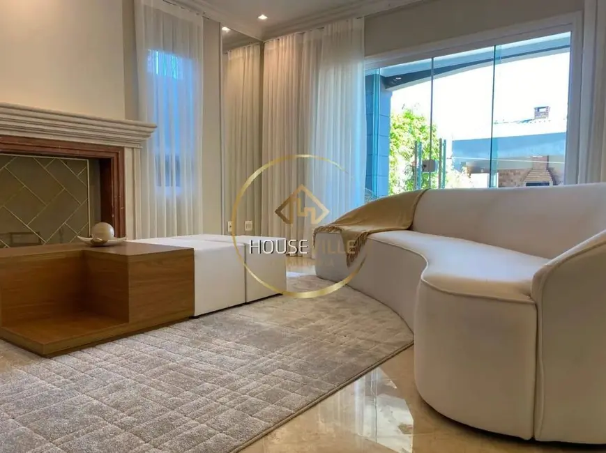 Casa de Condomínio com 6 quartos à venda, 350m2 em Sao Jose Dos Campos - SP - imagem 3 Foto 3 de Casa de Condomínio com 6 quartos à venda, 350m2 em Sao Jose Dos Campos - SP