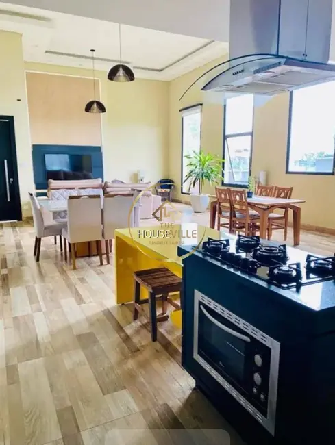 Foto 3 de Casa de Condomínio com 3 quartos à venda, 259m2 em Condomínio Residencial Ecopark Bourbon, Cacapava - SP