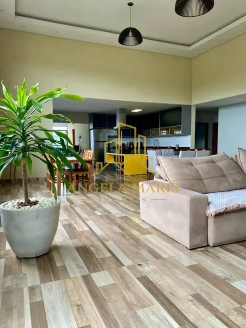 Foto 4 de Casa de Condomínio com 3 quartos à venda, 259m2 em Condomínio Residencial Ecopark Bourbon, Cacapava - SP
