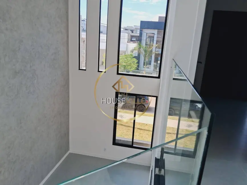 Casa de Condomínio com 3 quartos à venda, 270m2 em Cacapava - SP - imagem 5 Foto 5 de Casa de Condomínio com 3 quartos à venda, 270m2 em Cacapava - SP