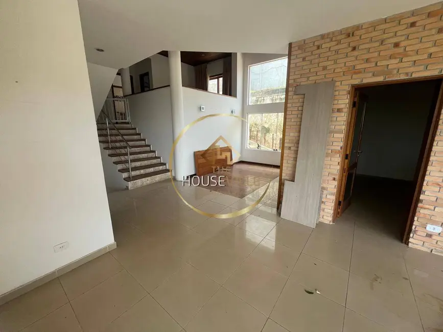 Foto 3 de Casa de Condomínio com 4 quartos à venda, 440m2 em Rio Comprido, Jacarei - SP